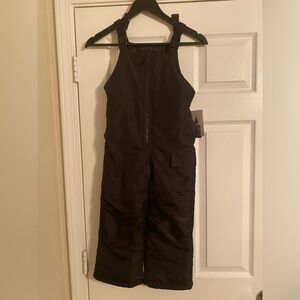 London Fog Girls Medium 5-6 One Piece Black Snow/Ski Jumpsuit. NWT.